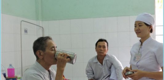 MỘT SỐ NHẬN XÉT VỀ SỬ DỤNG THUỐC TẠI BỆNH VIỆN