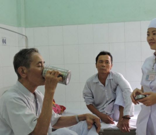 MỘT SỐ NHẬN XÉT VỀ SỬ DỤNG THUỐC TẠI BỆNH VIỆN