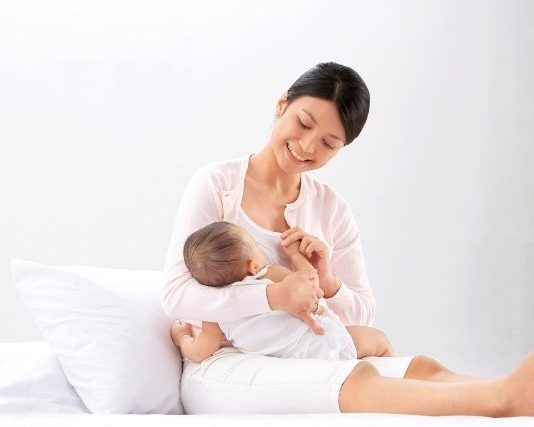 Dinh dưỡng ở phụ nữ có thai và cho con bú