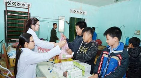 Phỏng vấn ban đầu trong thăm khám lâm sàng ở trẻ chưa thành niên