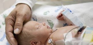 Trẻ sơ sinh nhẹ cân trẻ bệnh cần lưu ý những gì