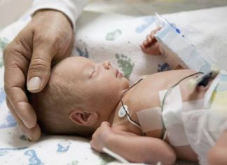 Trẻ sơ sinh nhẹ cân trẻ bệnh cần lưu ý những gì